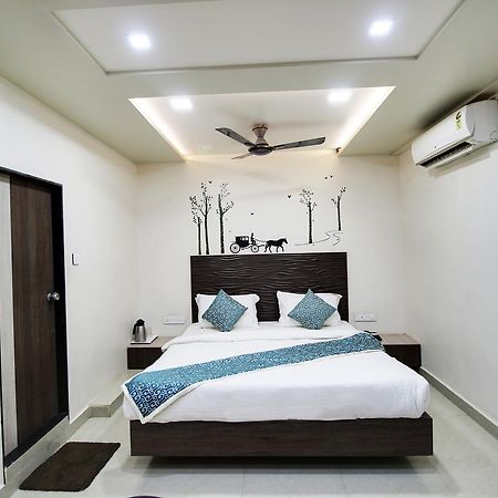 Daksh Hotel And Restaurant Talala 外观 照片