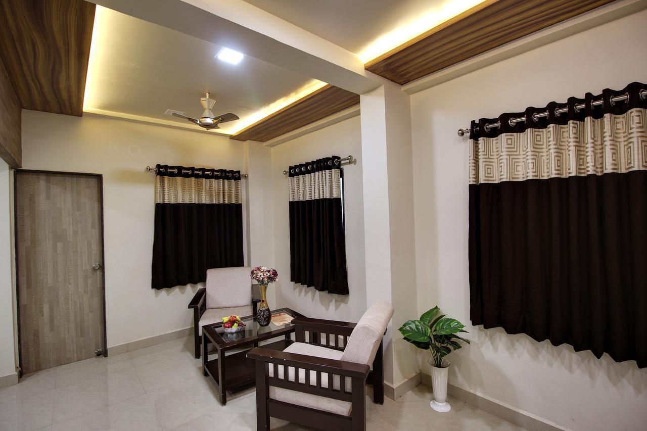 Daksh Hotel And Restaurant Talala 外观 照片