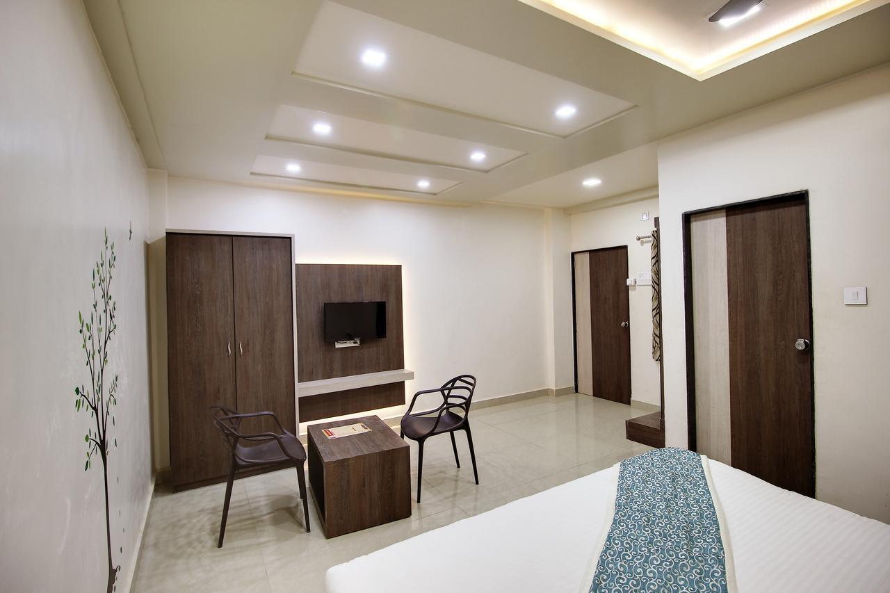 Daksh Hotel And Restaurant Talala 外观 照片